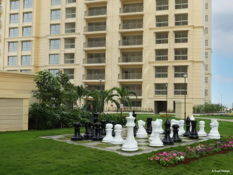 Outdoor chess